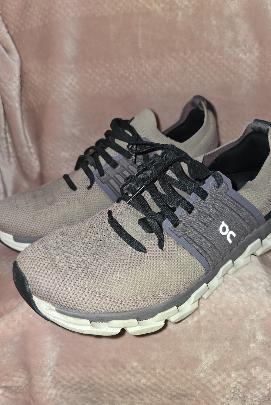 On Cloud Cloudswift Women's Sz 10